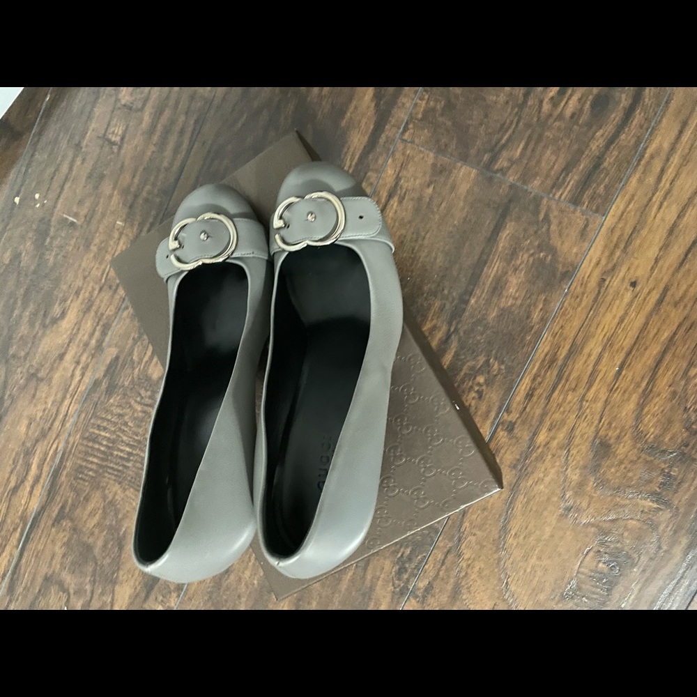Gucci vintage pumps